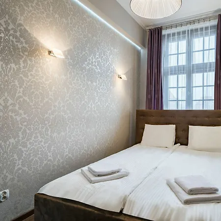 Rentplanet - Stare Apartment